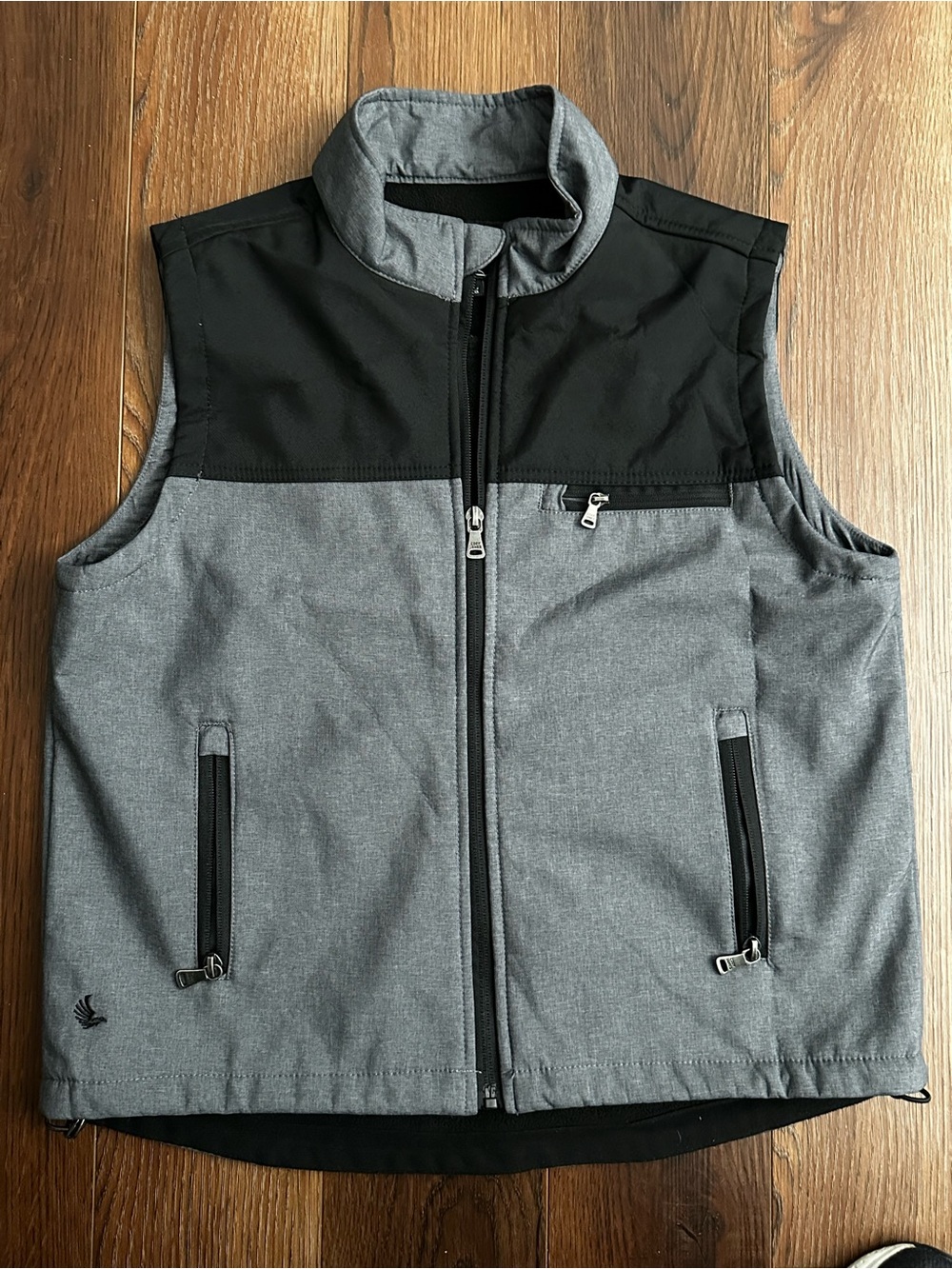 Boys XL Two-Tone Grey & Black Softshell Vest